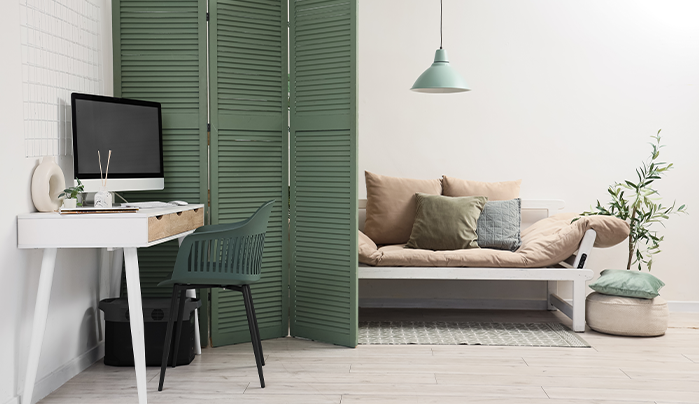 Plywood computer table -CenturyPly